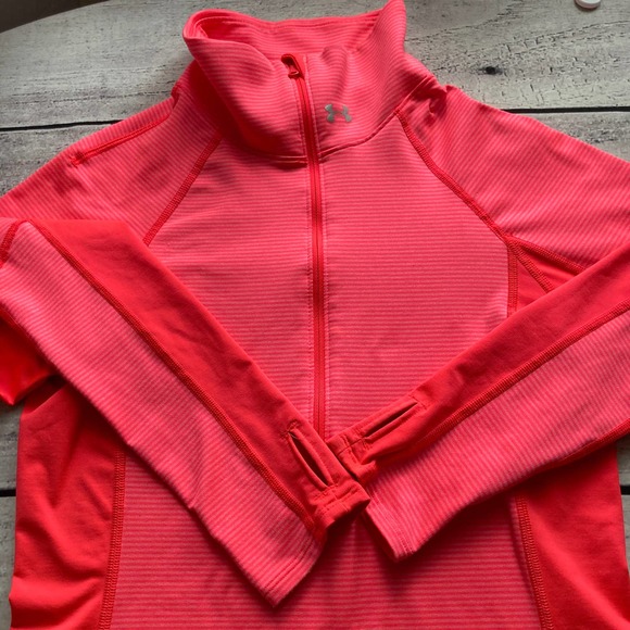 Under Armour ColdGear 1/2 Zip Pink Fitted Jacket, Women’s Medium - Picture 3 of 4